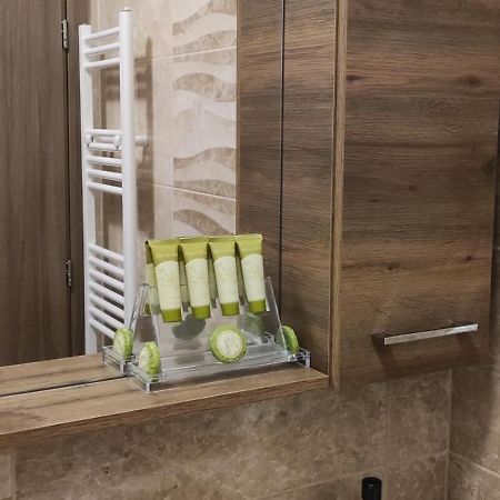 Apartmán Πολυτελεσ -Μοντερνο Διαμερισμα Larissa Exteriér fotografie